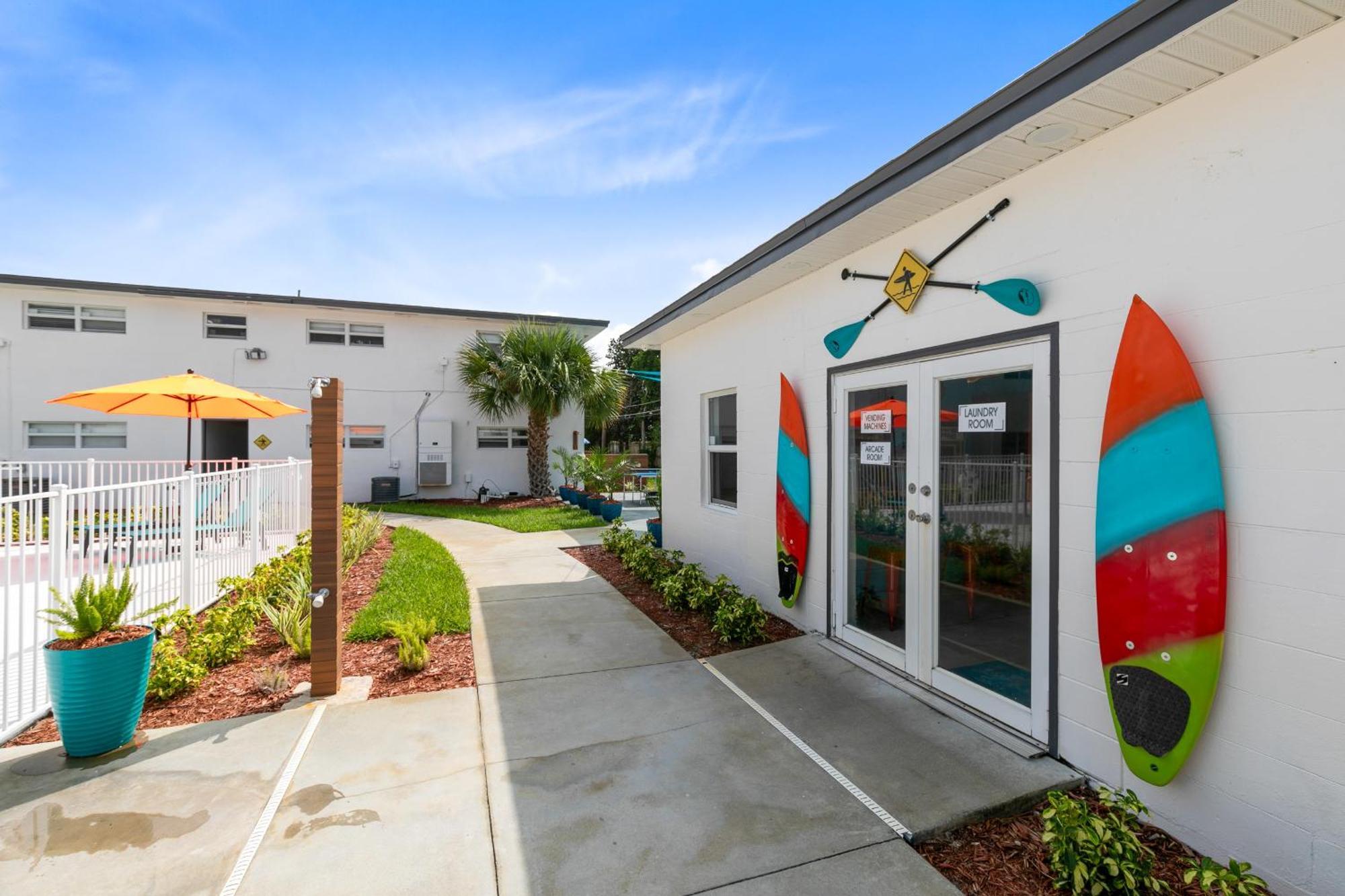 Ocean 32 - Swimside Apartment Indian Harbour Beach